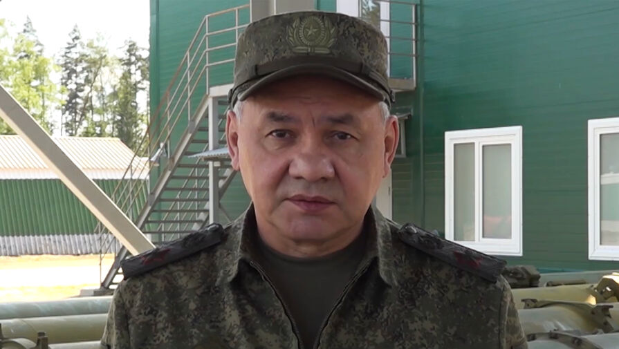 Министр обороны России поздравил отличившиеся в СВО части и соединения